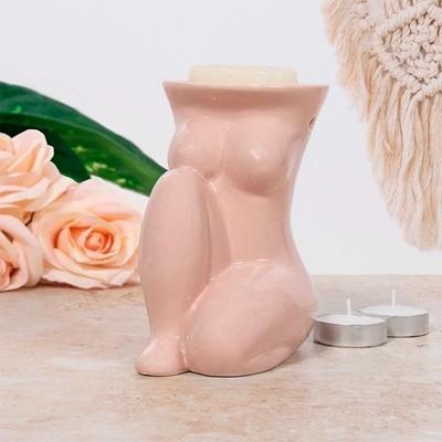 BODY-WARMER-KNEELING-NUDE_BODY_WARMER_KNEELING_NUDE_.jpeg